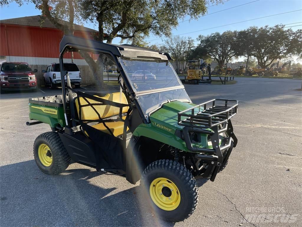 John Deere 590E Máquinas utilitárias