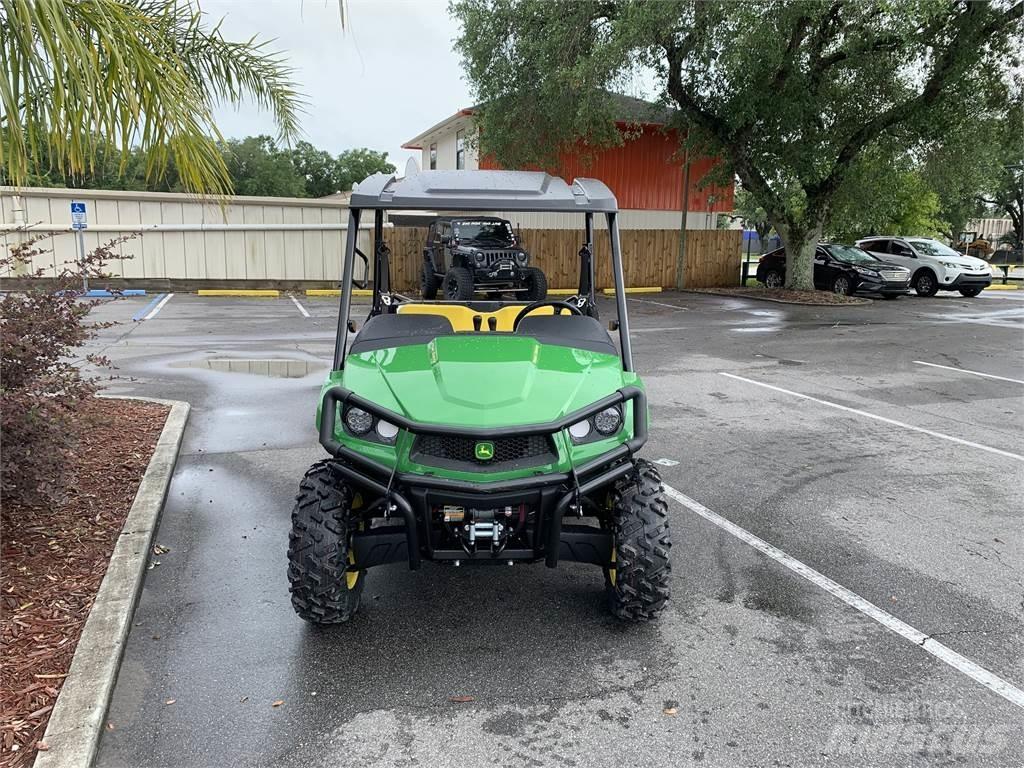 John Deere 590M Máquinas utilitárias