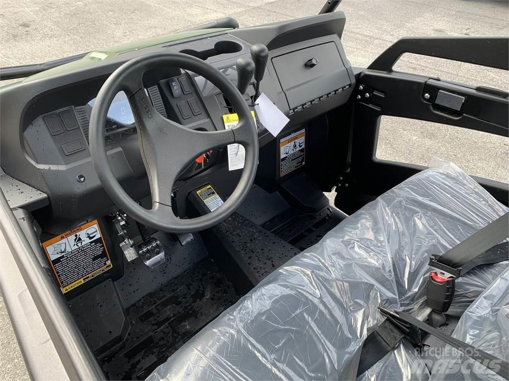 John Deere 590M Máquinas utilitárias