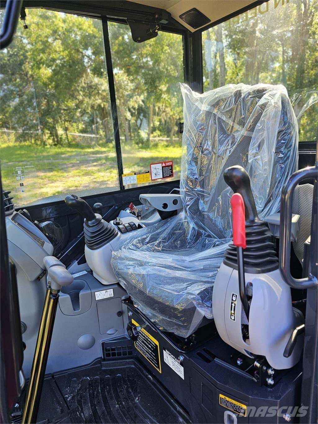 John Deere 60 P Miniescavadeiras