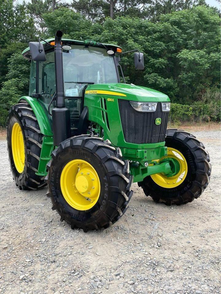 John Deere 6120E Tratores Agrícolas usados