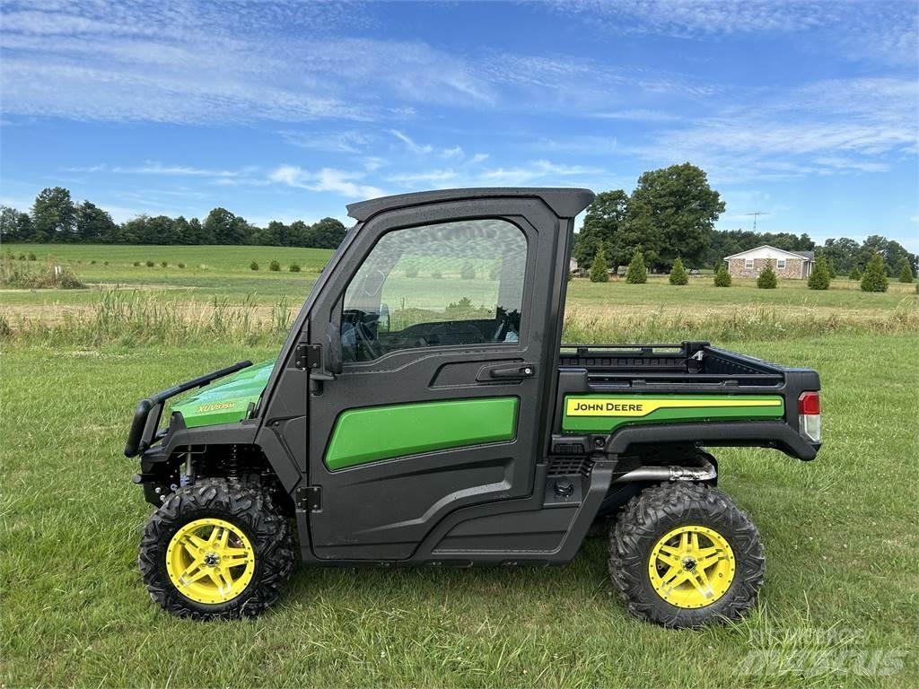 John Deere 835M Máquinas utilitárias