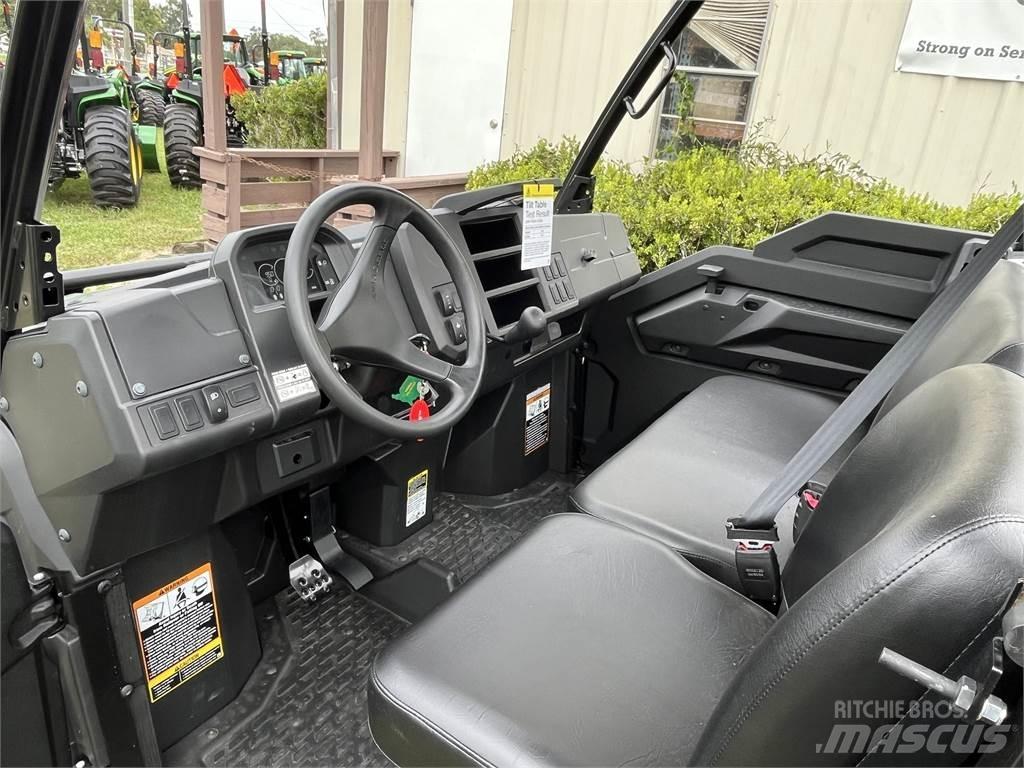 John Deere 835M Máquinas utilitárias