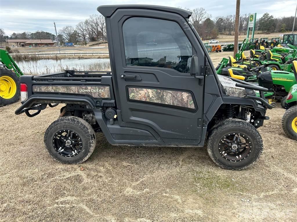 John Deere 835R Máquinas utilitárias