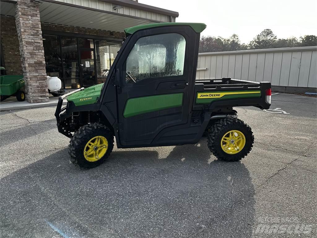 John Deere 835R Máquinas utilitárias