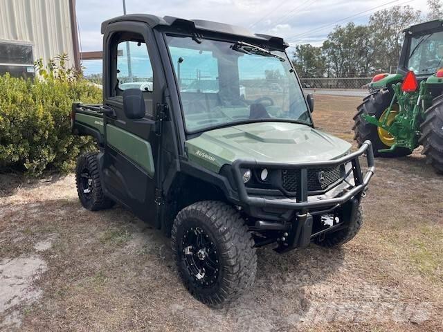 John Deere 835R Máquinas utilitárias