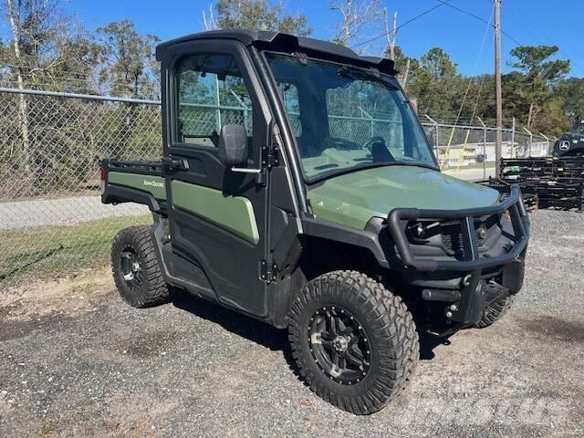 John Deere 835R Máquinas utilitárias