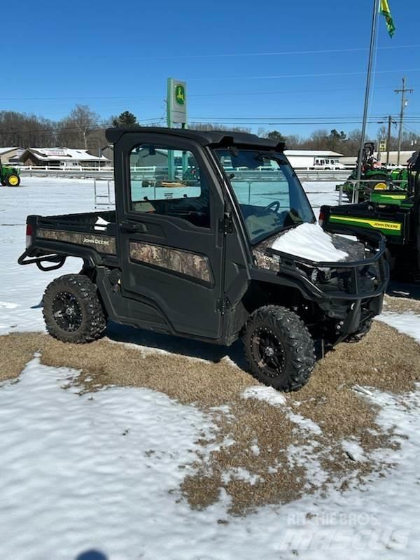 John Deere 835R Máquinas utilitárias