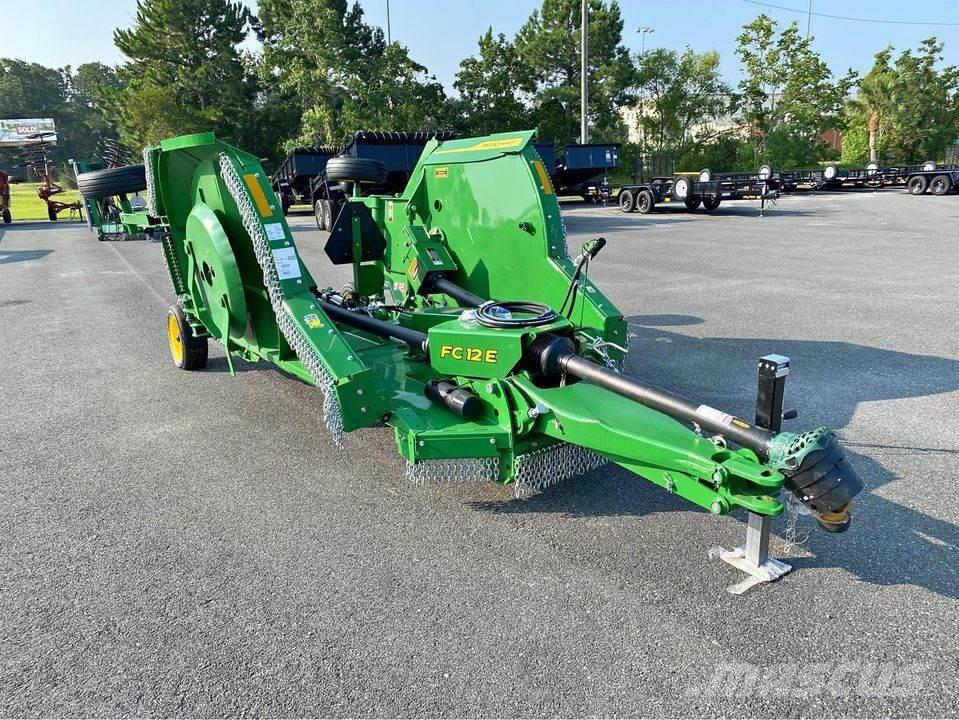 John Deere FC15E Cortadores, moinhos e desenroladores de fardos