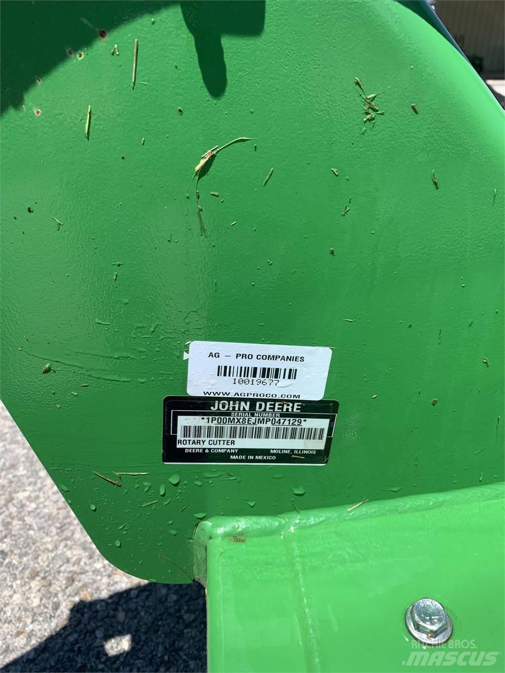 John Deere MX8 Cortadores, moinhos e desenroladores de fardos