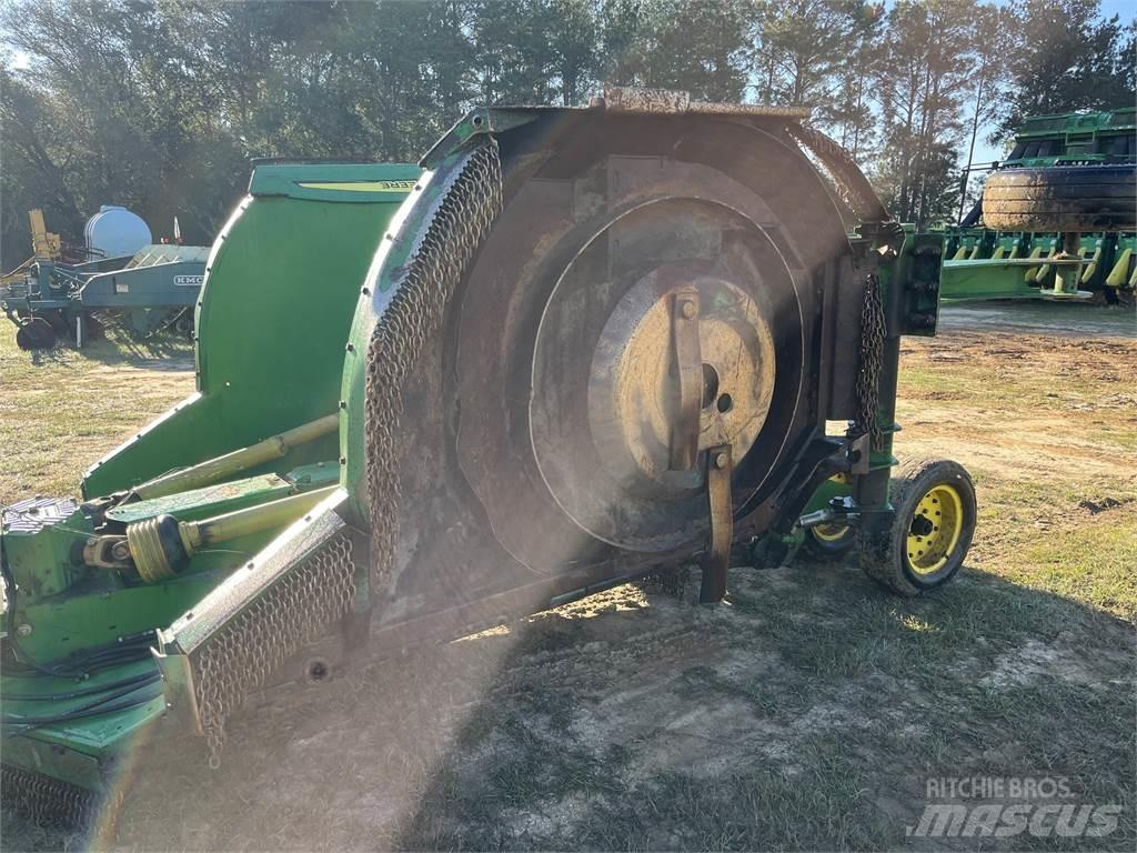 John Deere R15 Cortadores, moinhos e desenroladores de fardos