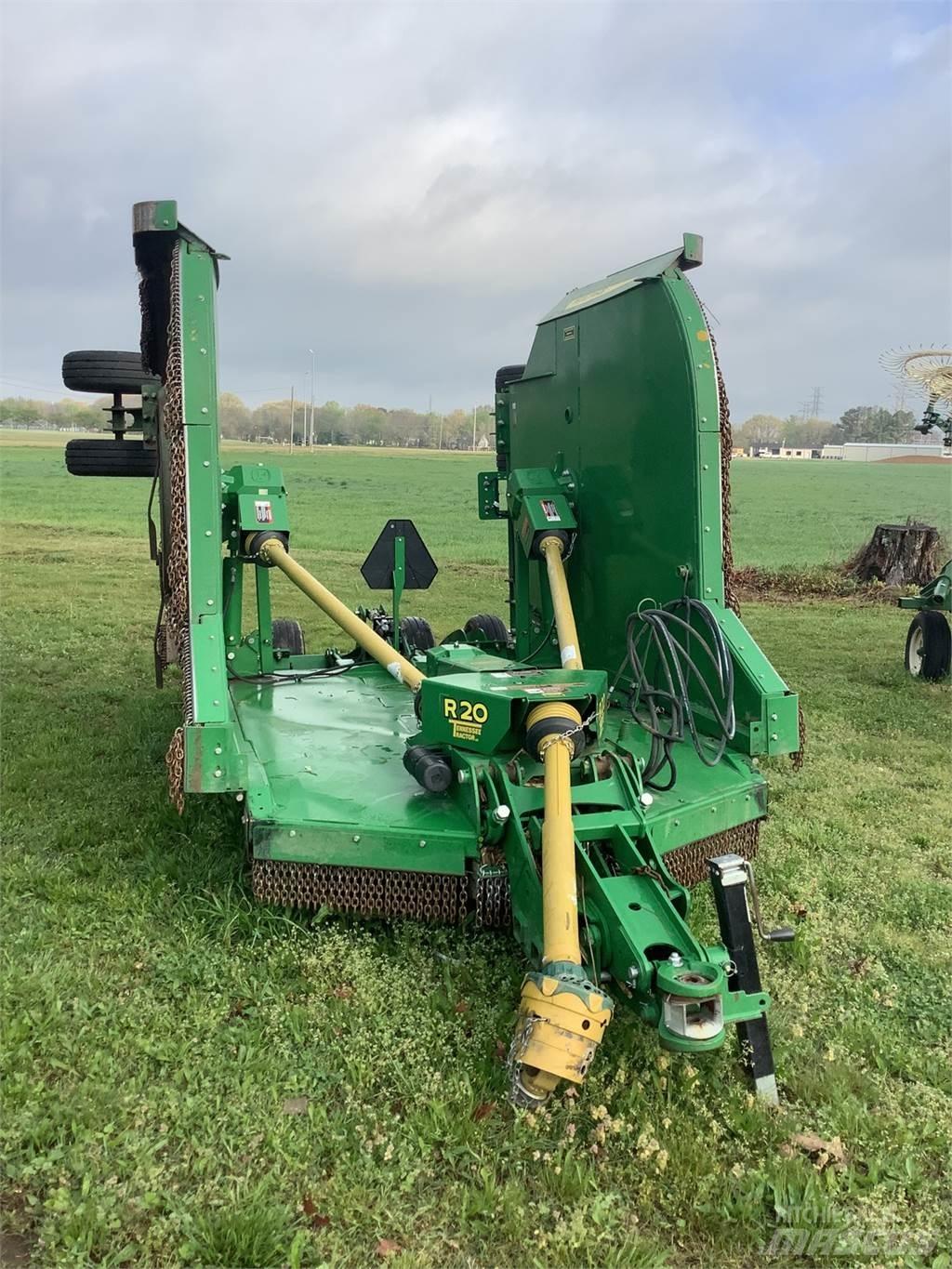 John Deere R20 Cortadores, moinhos e desenroladores de fardos