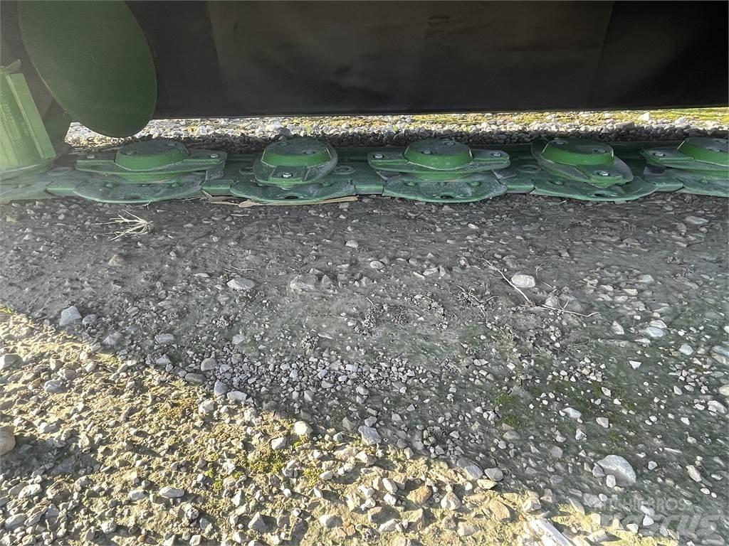 John Deere R310 Gadanheiras