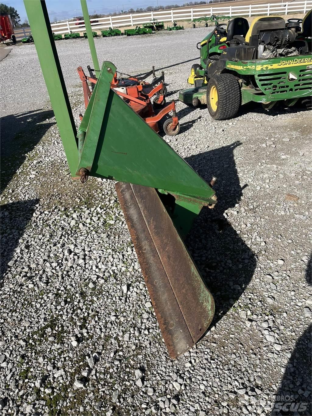 John Deere RB60 Lâminas de neve e arados