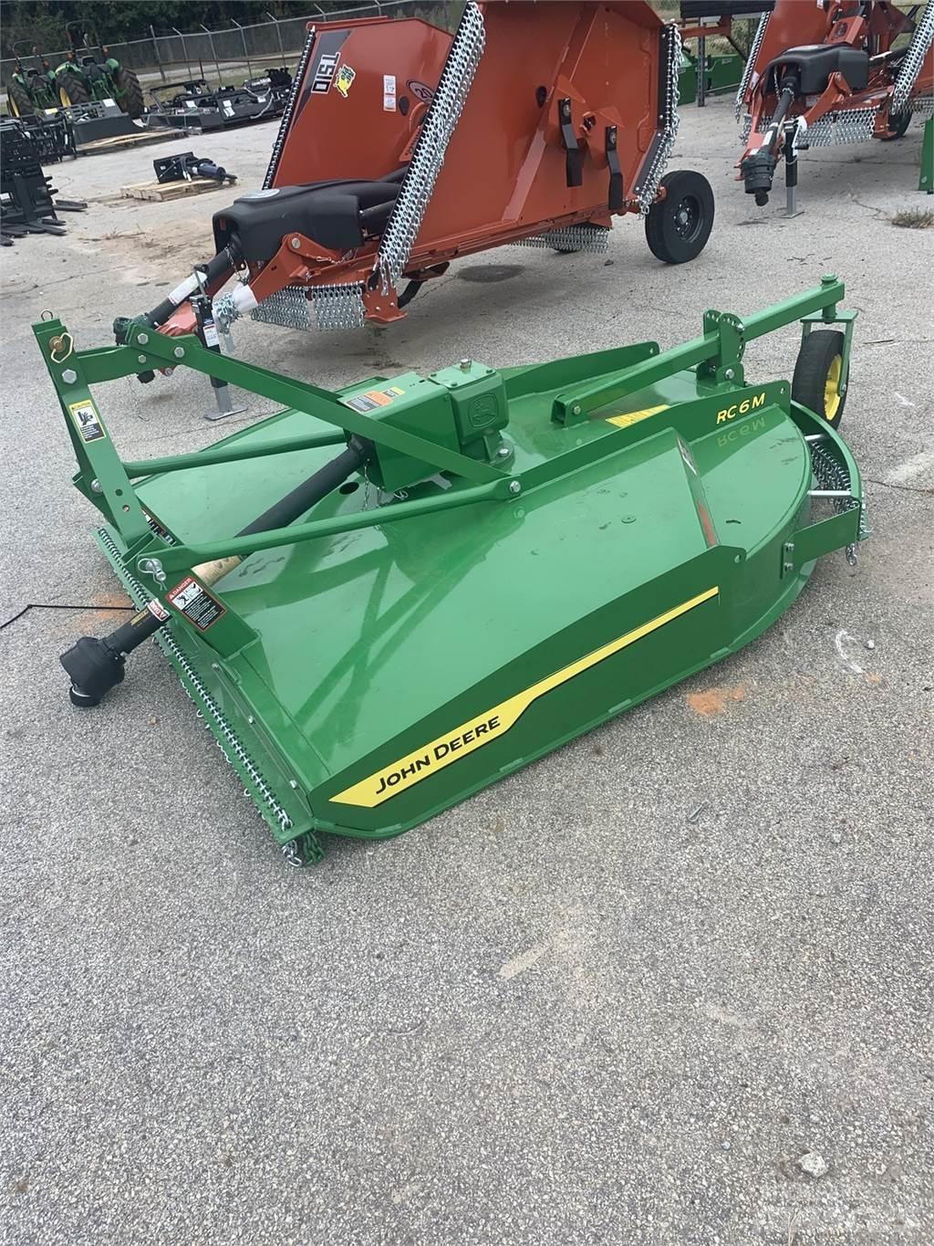 John Deere RC6M Cortadores, moinhos e desenroladores de fardos