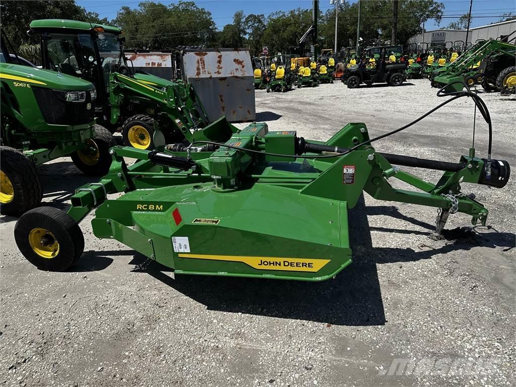 John Deere RC8M Cortadores, moinhos e desenroladores de fardos