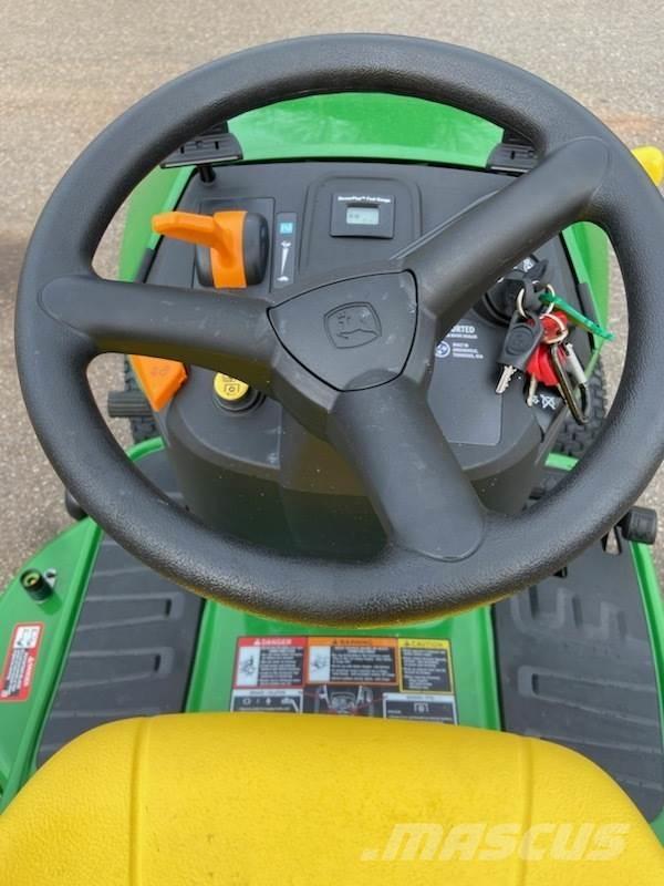 John Deere S120 Corta-Relvas Riders