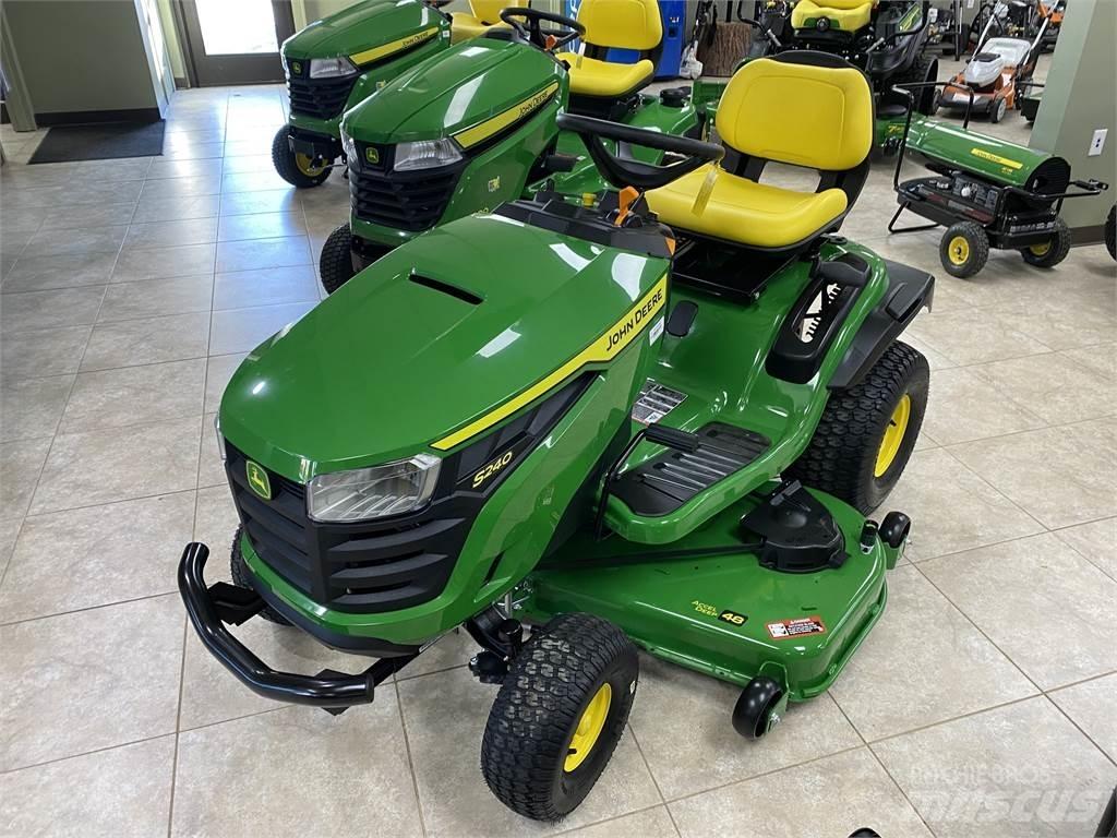 John Deere S240 Tractores compactos