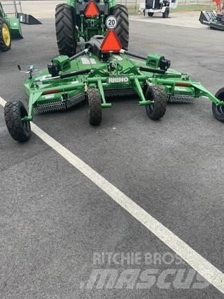 John Deere TS10 Cortadores, moinhos e desenroladores de fardos