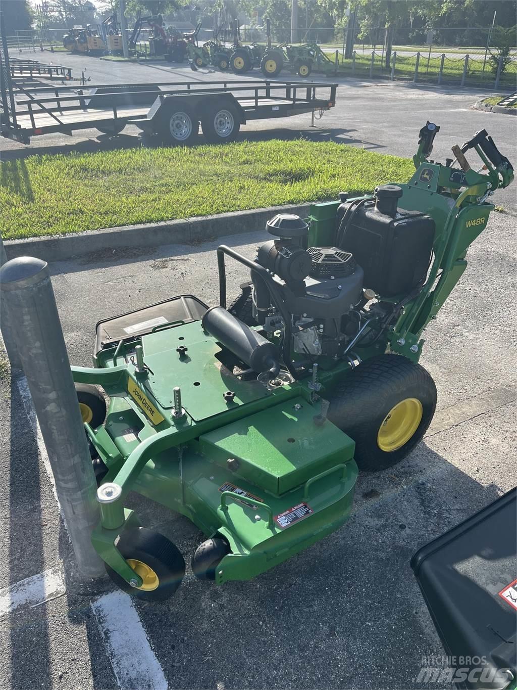 John Deere W48R Corta-Relvas walk-behind