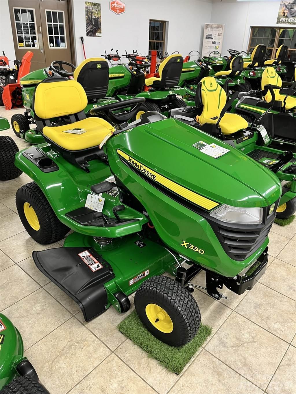 John Deere X330 Tractores compactos
