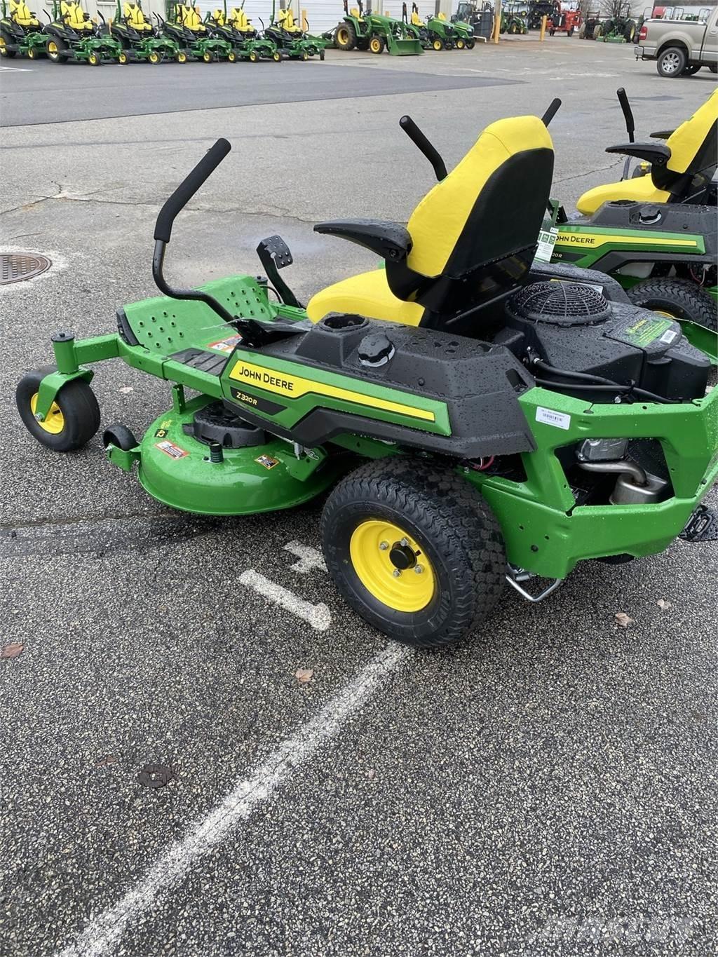 John Deere Z320R Corta-Relvas Zero turn