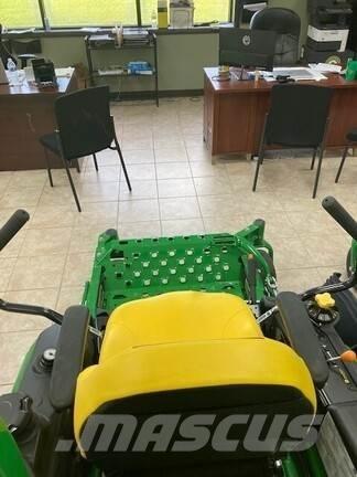 John Deere Z920M Corta-Relvas Zero turn