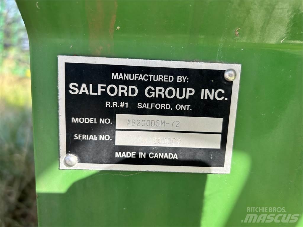 Salford 6700 Pulverizadores rebocados