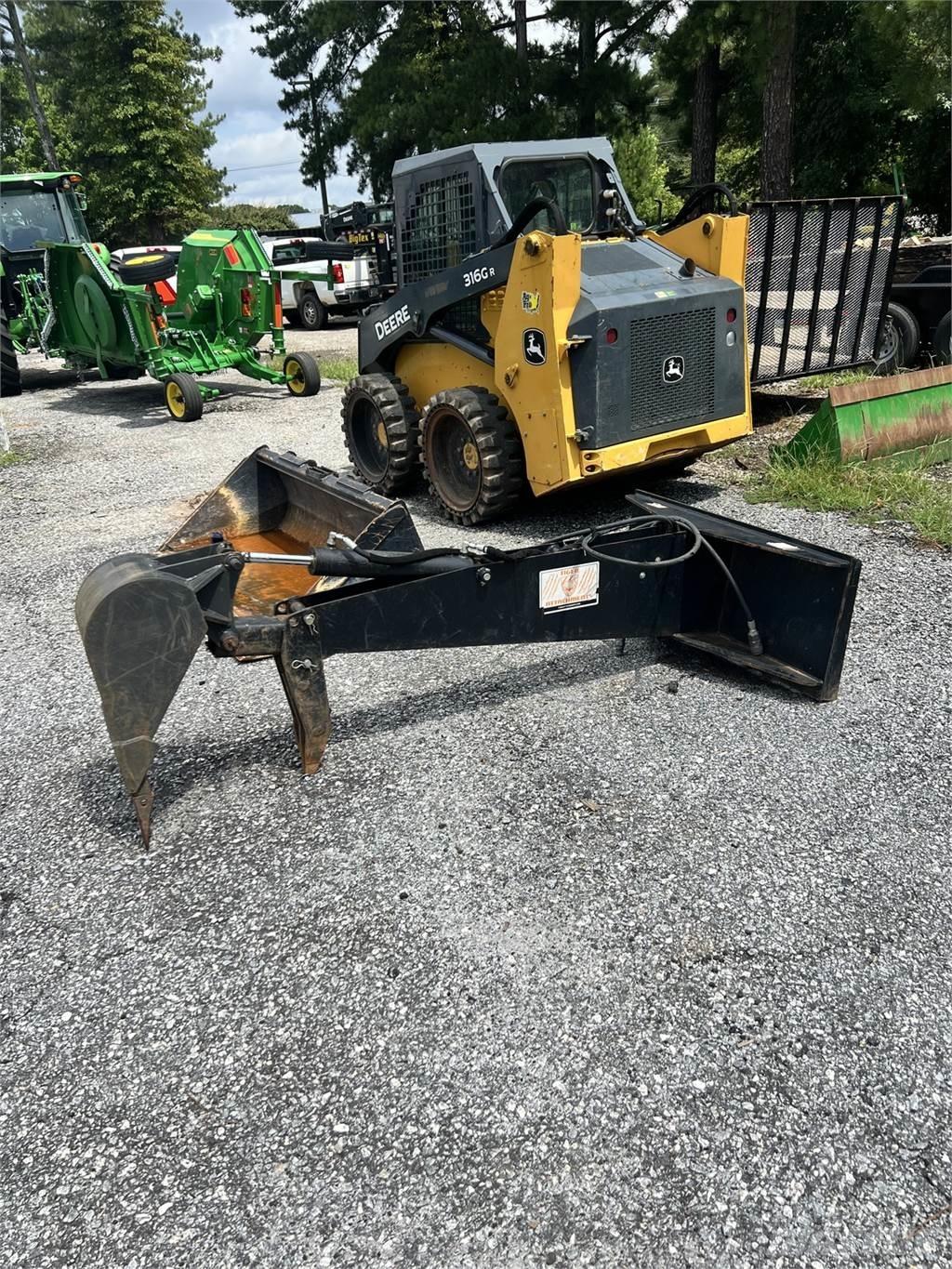 Tiger Backhoe Construção - Outros
