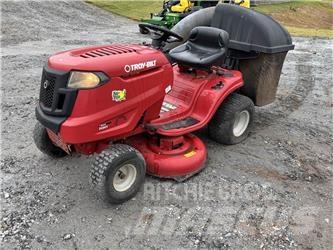 Troy-Bilt Pony Corta-Relvas Riders