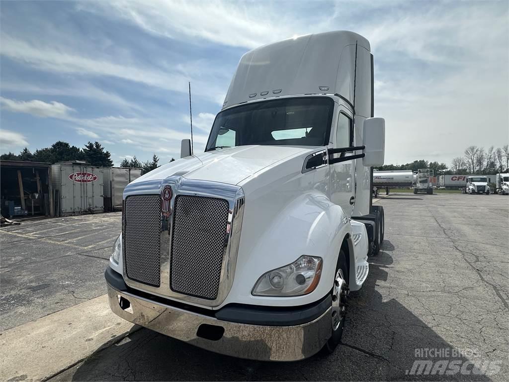 Kenworth T680 Cavalos Mecânicos