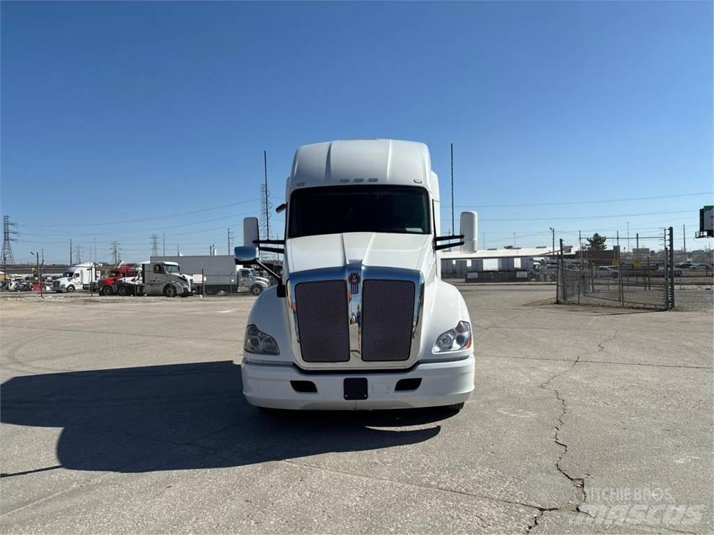 Kenworth T680 Cavalos Mecânicos