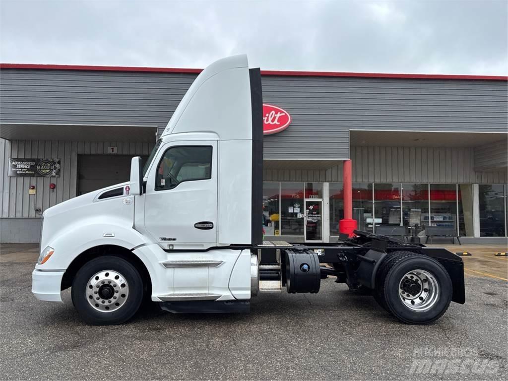 Kenworth T680 Cavalos Mecânicos