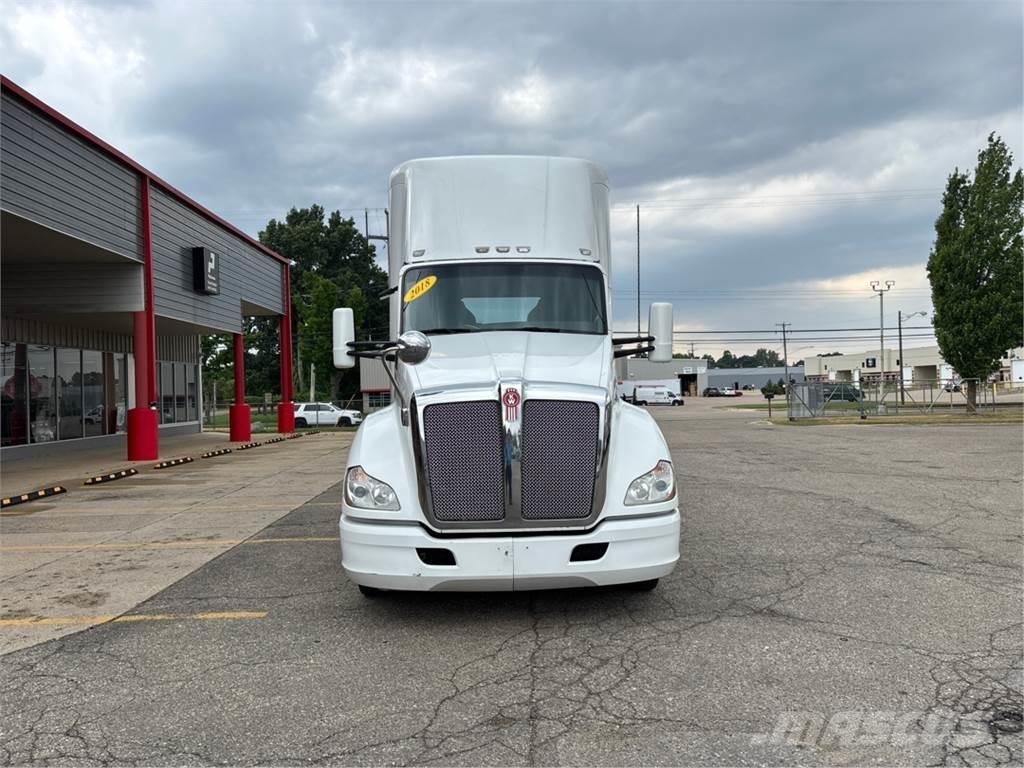 Kenworth T680 Cavalos Mecânicos