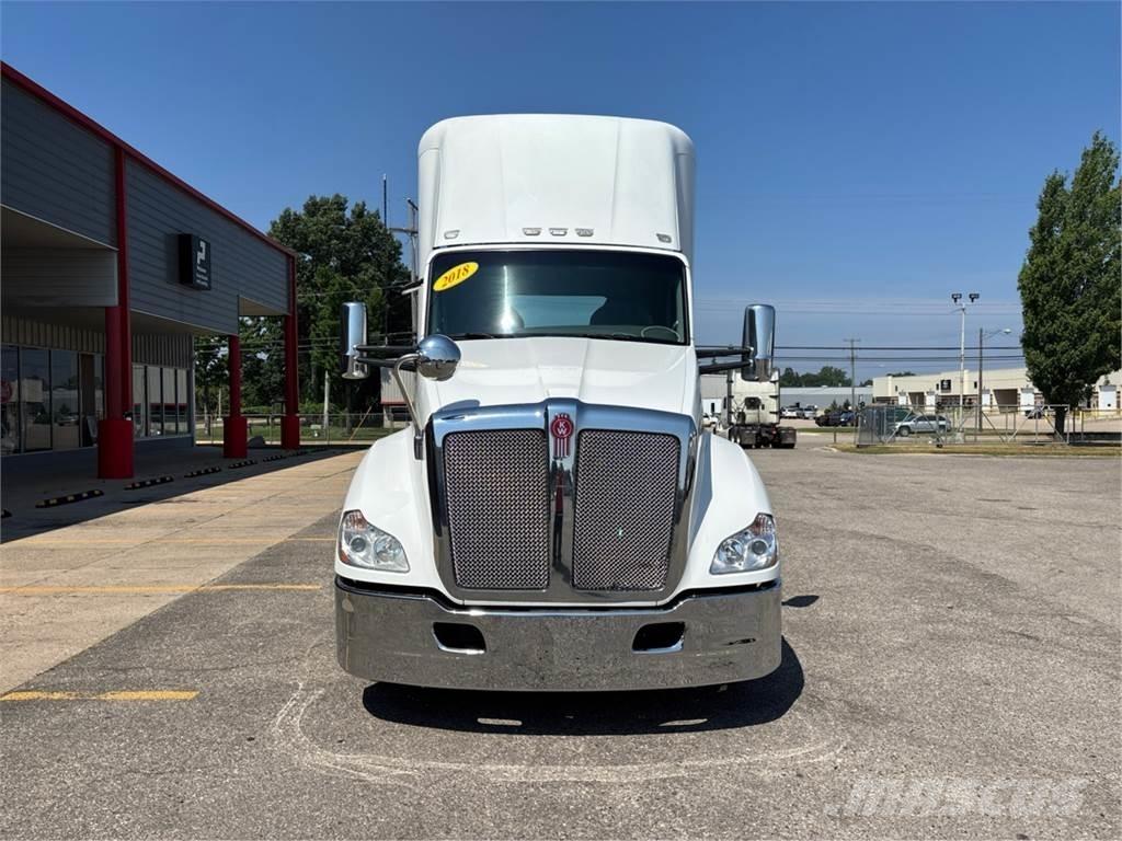 Kenworth T680 Cavalos Mecânicos