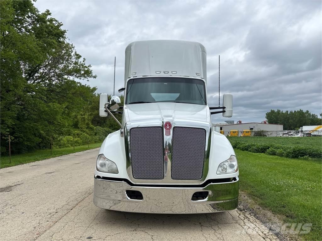 Kenworth T680 Cavalos Mecânicos