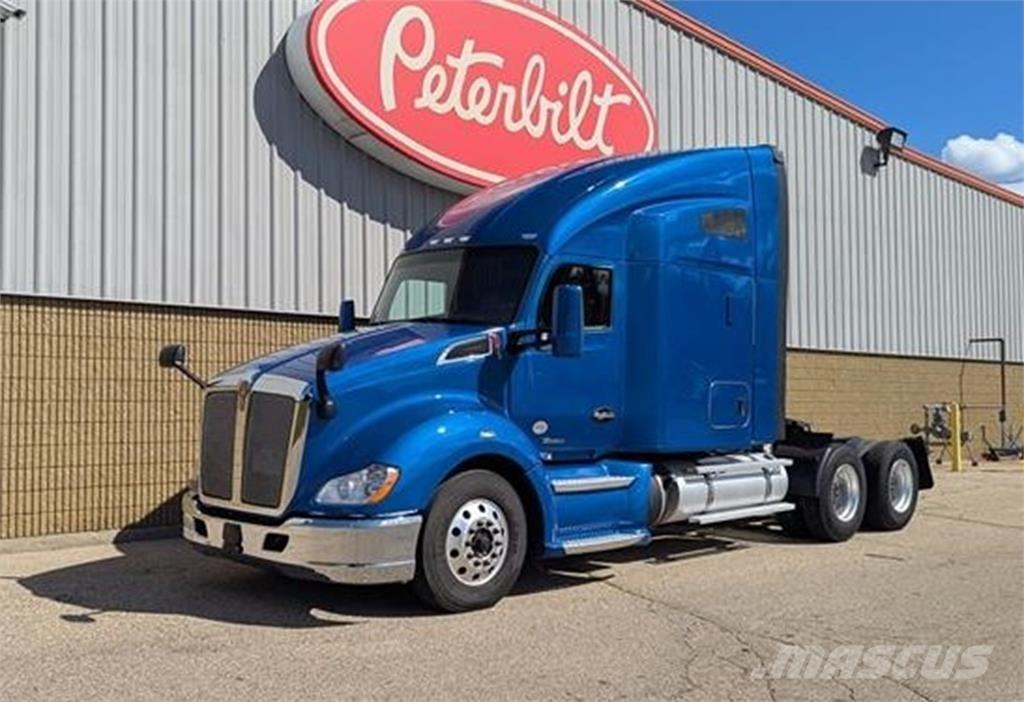 Kenworth T680 Outros Camiões