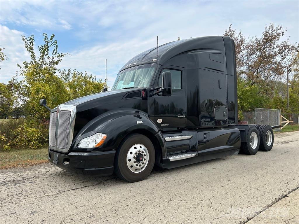 Kenworth T680 Outros Camiões