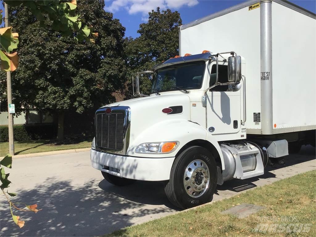 Peterbilt 337 Caminhões de caixa fechada