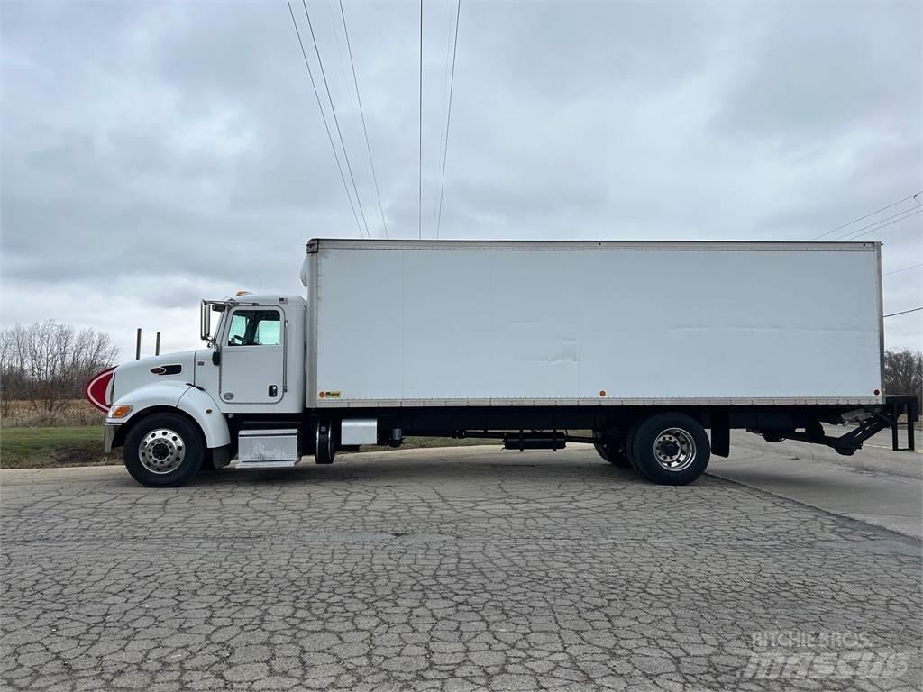Peterbilt 337 Caminhões de caixa fechada