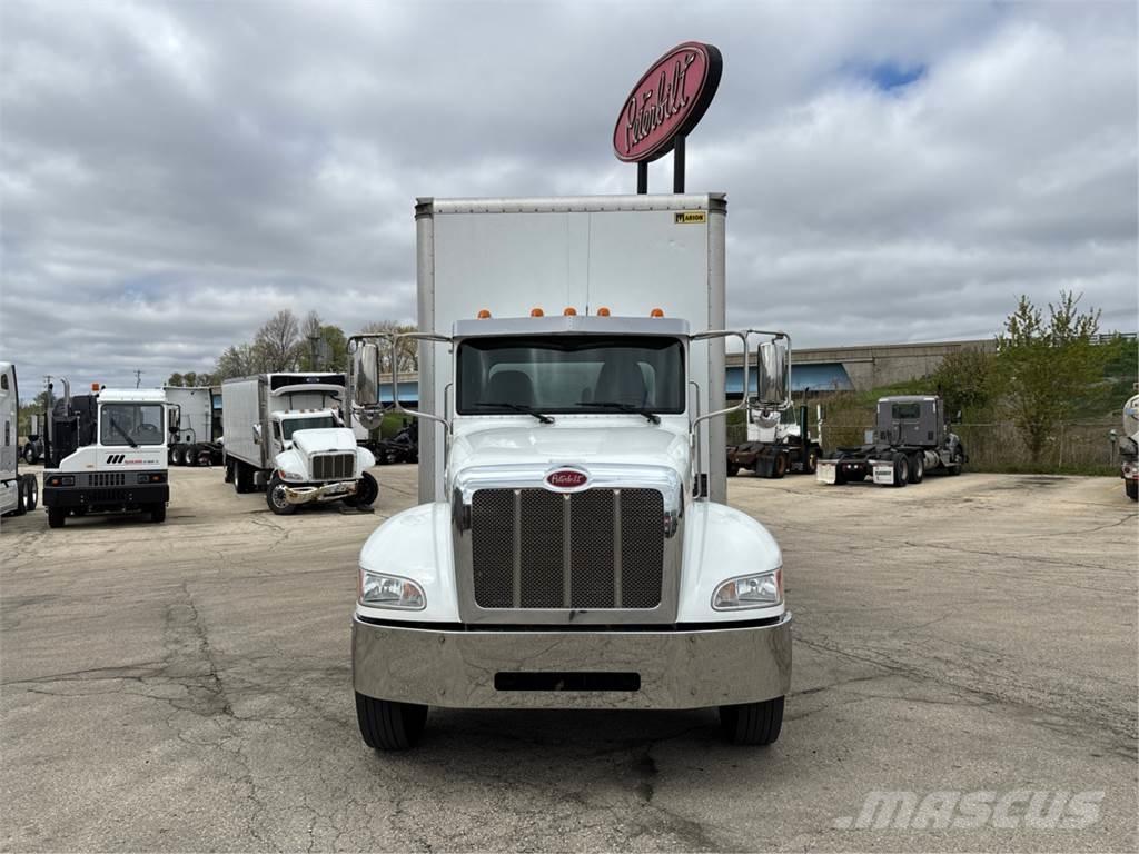 Peterbilt 337 Caminhões de caixa fechada