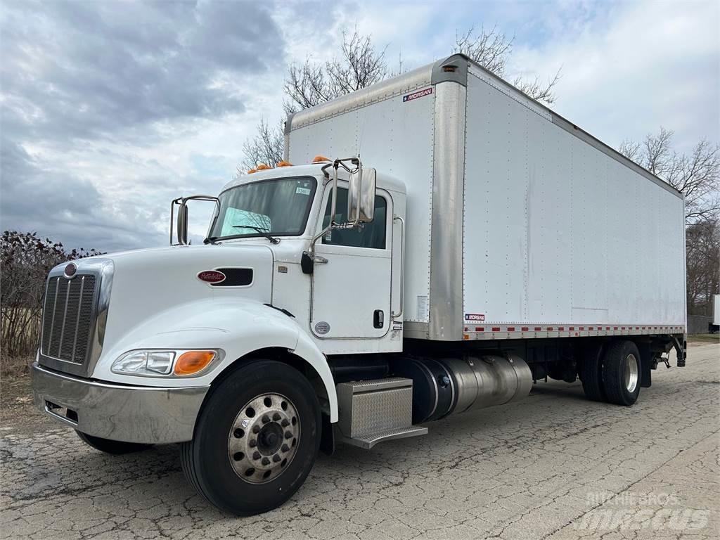 Peterbilt 337 Caminhões de caixa fechada