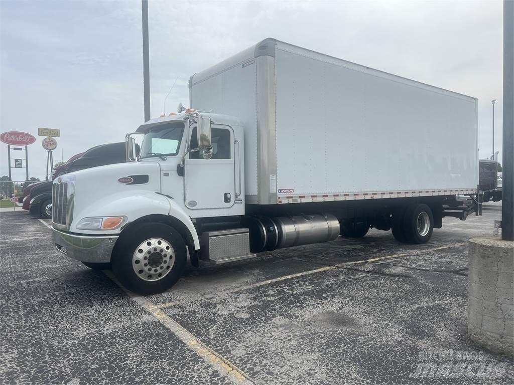 Peterbilt 337 Caminhões de caixa fechada