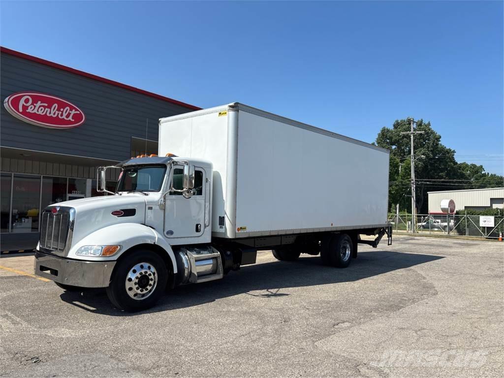 Peterbilt 337 Caminhões de caixa fechada