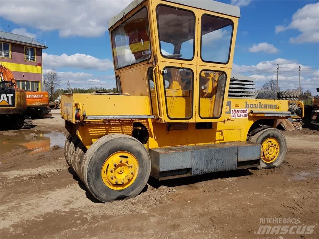 Bomag SGW-17 Cilindros Compactadores de pneus
