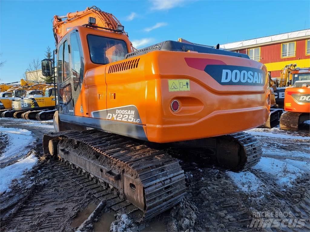 Doosan DX225LC Escavadeiras de esteiras