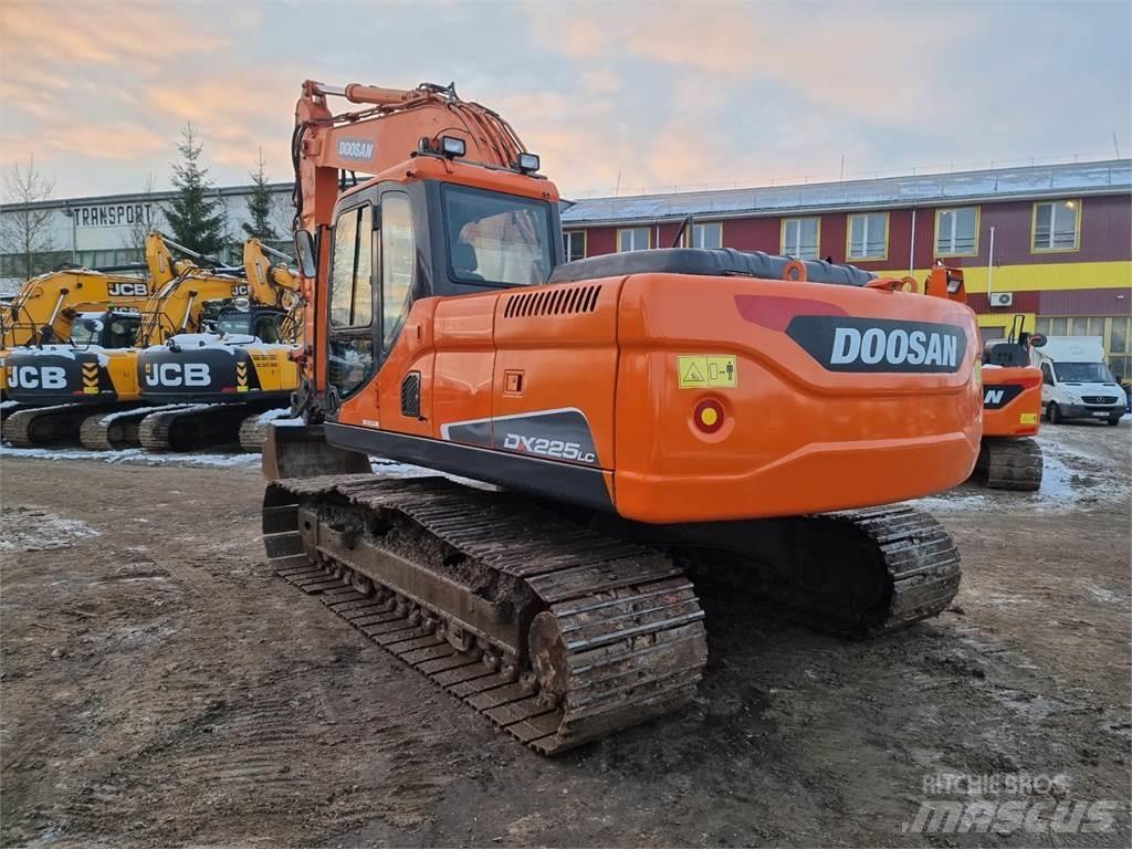 Doosan DX225LC Escavadeiras de esteiras