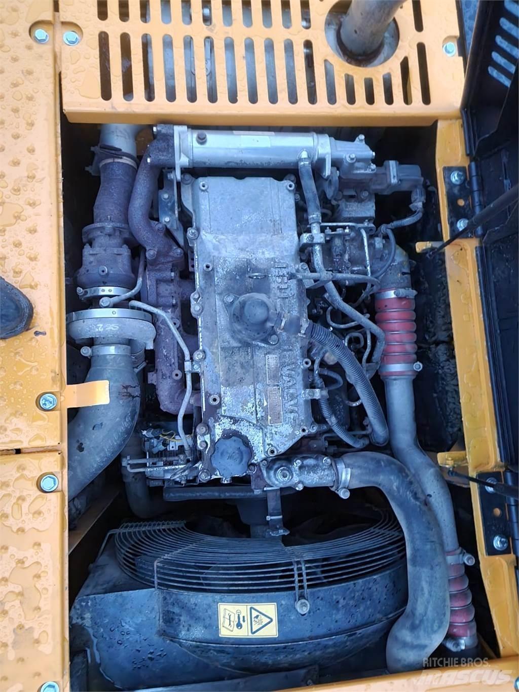 JCB JS220LC Escavadeiras de esteiras