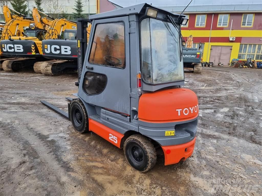 Toyota FD25 Empilhadores Diesel