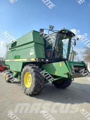 John Deere 2256 2WD Ceifeiras debulhadoras
